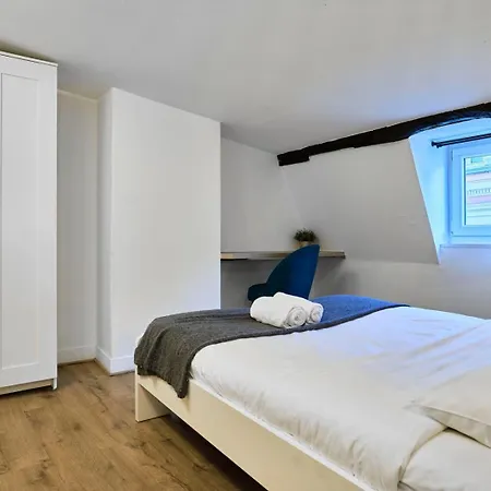 Grand-place & Vieux-lille: Equipped Duplex