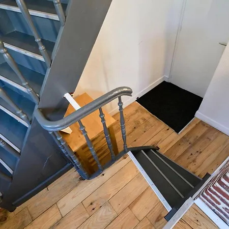 Grand-place & Vieux-lille: Equipped Duplex