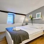 Grand-place & Vieux-lille: Equipped Duplex Apartment *